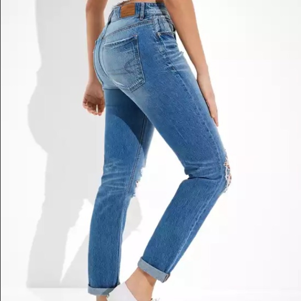 BRAND NEW Ripped Blue Jeans